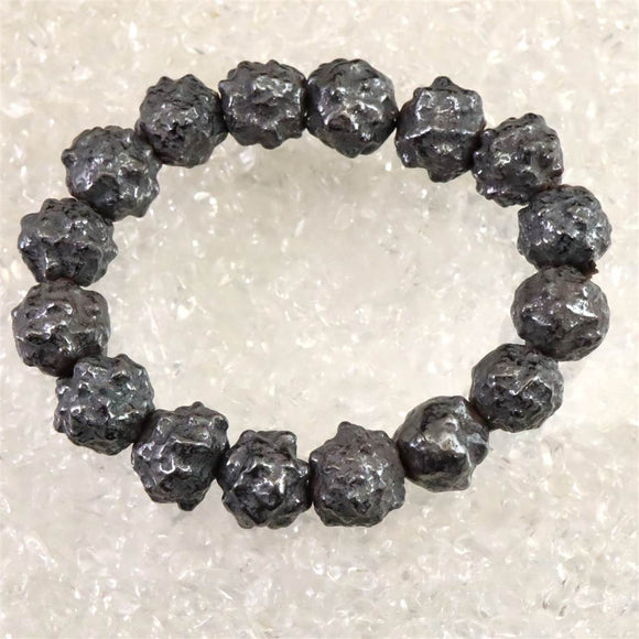 エジプト産 メテオライト 珪化鉄隕石 原石 プレスレット 110g (ID:74864)