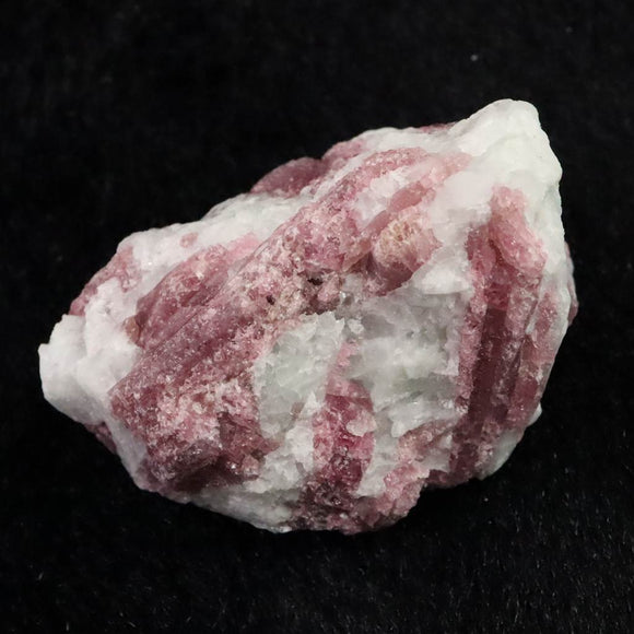 ピンクトルマリン入り水晶 39mm原石 28.3g (ID:74981)