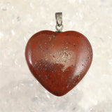 H&E社 レッドファイアアゼツライト(AZOZEO)  25mmハート ペンダントトップ  証明書付 6.1g (ID:75402)