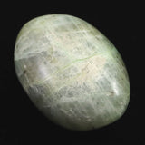 ガーニエライト グリーンムーンストーン 60mmタンブル  107g (ID:76299)