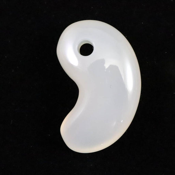 北海道 花石メノウ 瑪瑙 34mm勾玉 ディレクトリカード付 13.1g (ID:76473)