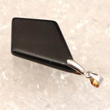 神居古潭石 カタカムナ 37mm 菱型ペンダントトップ 証明書付 5.5g  (ID:77458)