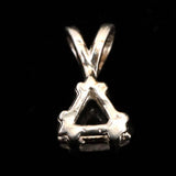 H&E社 アゼツライト(AZOZEO) 6mmトライアングルカット ペンダントトップ 証明書付 0.7g　 (ID:78286)
