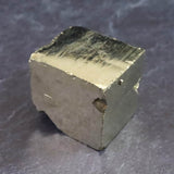 スペイン産 パイライト 黄鉄鉱  33mmキューブ 133.4g (ID:79044)