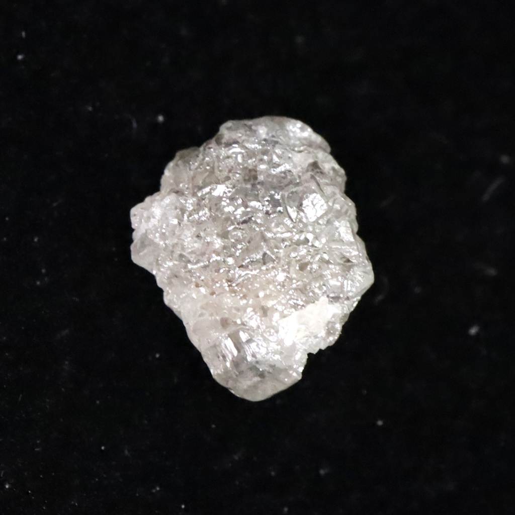 天然ダイヤモンド原石 8粒 ロシア産ダイヤモンド原石（ソーヤブル） 0.618ct原石