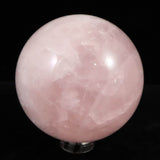 ローズクォーツ 55mmスフィア 丸玉　台座付　231ｇ (ID:80796)
