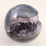 ブラジル産 アメジスト 63mmスフィア 丸玉 笑口 台付 270g (ID:81222)