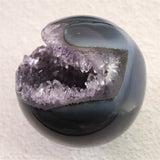ブラジル産 アメジスト 63mmスフィア 丸玉 笑口 台付 270g (ID:81222)