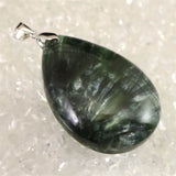 セラフィナイト クリノクロア　40mmドロップ ペンダントトップ 14.5g (ID:81750)