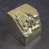スペイン産 パイライト 黄鉄鉱  36mmキューブ 185.6g (ID:81778)