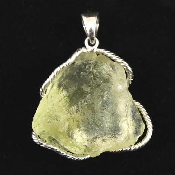 リビアンデザートグラス 25mm原石 ペンダントトップ 11.3g  (ID:82184)