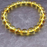 天然琥珀 バルティックアンバー 虫入り　アンバー  8.5mm玉ブレスレット 8.2g (ID:82243)