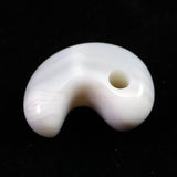 北海道 花石メノウ 瑪瑙 20mm勾玉 ディレクトリカード付 3.4g (ID:82928)