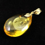 天然琥珀　バルティックアンバー 25mm ペアシェイプ ペンダントトップ 2.9g (ID:84429)