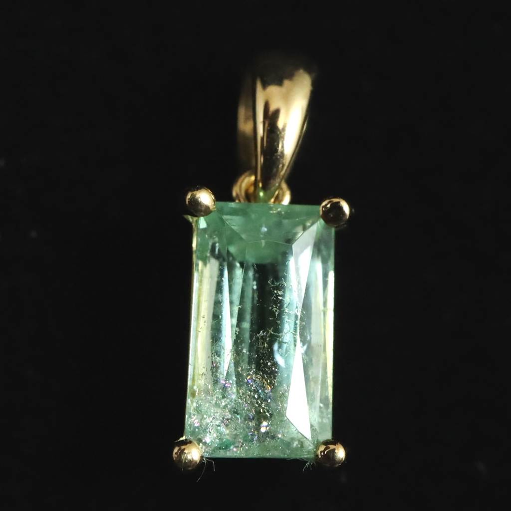 パライバトルマリン 7.6mmバケットカット ペンダントトップ K18YG 0.89