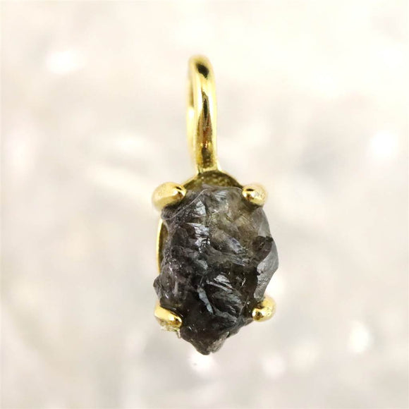 天然 ブラック ダイヤモンド 原石 ペンダントトップ 0.26g (ID:85597)