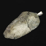 ロシア産 フェナカイト 13mm 半面磨き 原石 ペンダントトップ 6.52g (ID:85629)