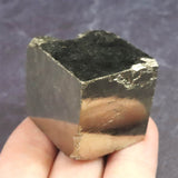 スペイン産 パイライト 黄鉄鉱  28mmキューブ 116.3g (ID:85887)