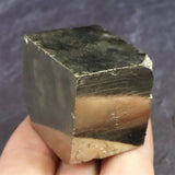 スペイン産 パイライト 黄鉄鉱  28mmキューブ 116.3g (ID:85887)