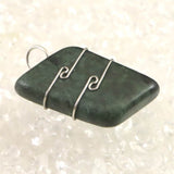 H&E社 ニュージーランド グリーンストーン タンブル ペンンダントトップ 7.1g (ID:86072)