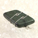 H&E社 ニュージーランド グリーンストーン タンブル ペンンダントトップ 7.1g (ID:86072)