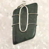 H&E社 ニュージーランド グリーンストーン タンブル ペンンダントトップ 7.1g (ID:86072)