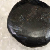 H&E社  アルベゾナイト アルベゾン閃石 パームストーン　23.8g (ID:86258)