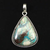 クォンタムクアトロシリカ　33mmペアシェイプ ペンダントトップ　15.4g (ID:86955)