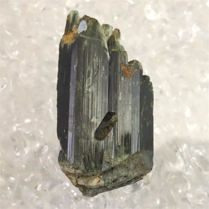 ザギマウンテン産 エジリン輝石  13.3g (ID:87458)