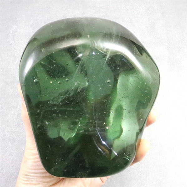 インドネシア産アンダラクリスタル ポリッシュ オリーブグリーン 1704g