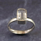 ロシア産 フェナカイト 9X6mmレクタングルカット リング 18号 (ID:88362)