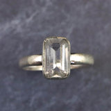 ロシア産 フェナカイト 9X6mmレクタングルカット リング 18号 (ID:88362)