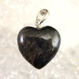 H&E社  アルベゾナイト アルベゾン閃石　15mmハート ペンダント 2.6g (ID:88438)
