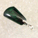 ベルベットマラカイト 孔雀石 30mmドロップ ペンダントトップ 7.6g (ID:88773)