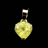 スフェーン グリーン 5.4mmハートカット ペンダントトップ K18YG　0.6ｃｔ (ID:88861)