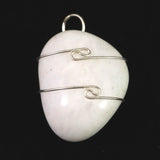 H&E社 ニュージーランドホワイトアゼツライト (AZOZEO) タンブル ペンダント 10.4g　 (ID:89219)