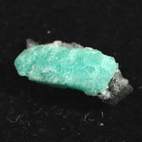 コロンビア産　エメラルド　原石 0.59g (ID:89357)