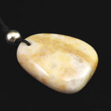 H&E社 ハニー＆クリームアゼツライト(AZOZEO)　タンブル コードペンダント 9.2g (ID:90542)