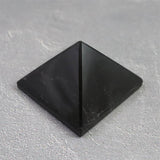 中国山東省産　黒水晶 モリオン　31mm ピラミッド 23.4g (ID:91208)