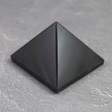 中国山東省産　黒水晶 モリオン　31mm ピラミッド 23.4g (ID:91208)