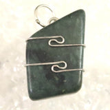 H&E社 ニュージーランド グリーンストーン タンブル ペンンダントトップ 5.5g (ID:92398)