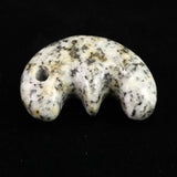 京都府産　鞍馬石 31mm 獣型 勾玉 証明書付 11.0g　 (ID:92420)