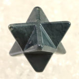神居古潭石 （カムイ・コタン） 22mm マカバスター　証明書付　5.0g (ID:94513)