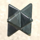 神居古潭石 （カムイ・コタン） 22mm マカバスター　証明書付　5.0g (ID:94513)