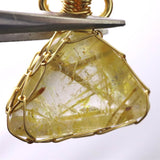 ゴールドルチルクォーツ  ワイヤー ペンダントトップ 2.7g (ID:94703)