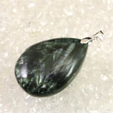 セラフィナイト クリノクロア　38mmドロップ ペンダントトップ 13.0g (ID:94893)