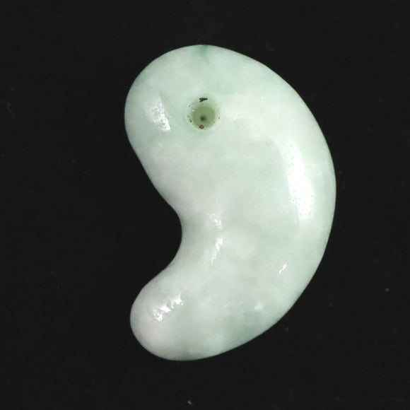 糸魚川翡翠  ヒスイ 小滝産 薄緑 23mm勾玉 ディレクトリカード付 4.63g (ID:95832)