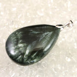 セラフィナイト クリノクロア　38mmドロップ ペンダントトップ 12.5g (ID:98044)