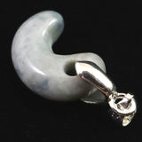 糸魚川翡翠  ヒスイ 小滝産 薄青 19mm勾玉 ペンダントトップ ディレクトリカード付 3.3g (ID:98202)