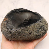 北海道産 黒曜石 十勝石 145mm原石 1679g (ID:98972)